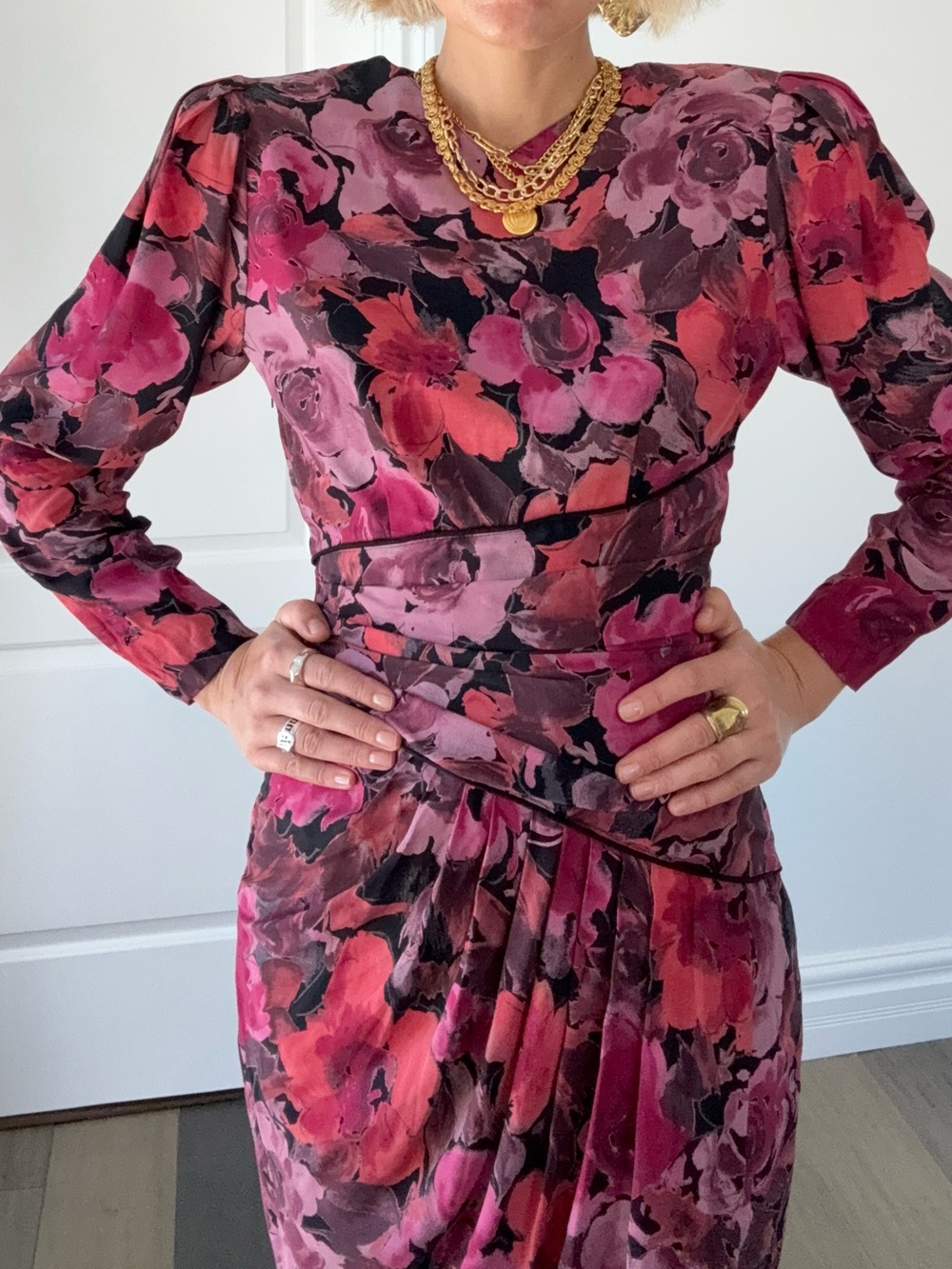 Vintage Barbara-Barbara Floral Pink and Black Long-Sleeve Ruched Dress/Size 10/6